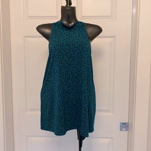 High-neck sleeveless blouse